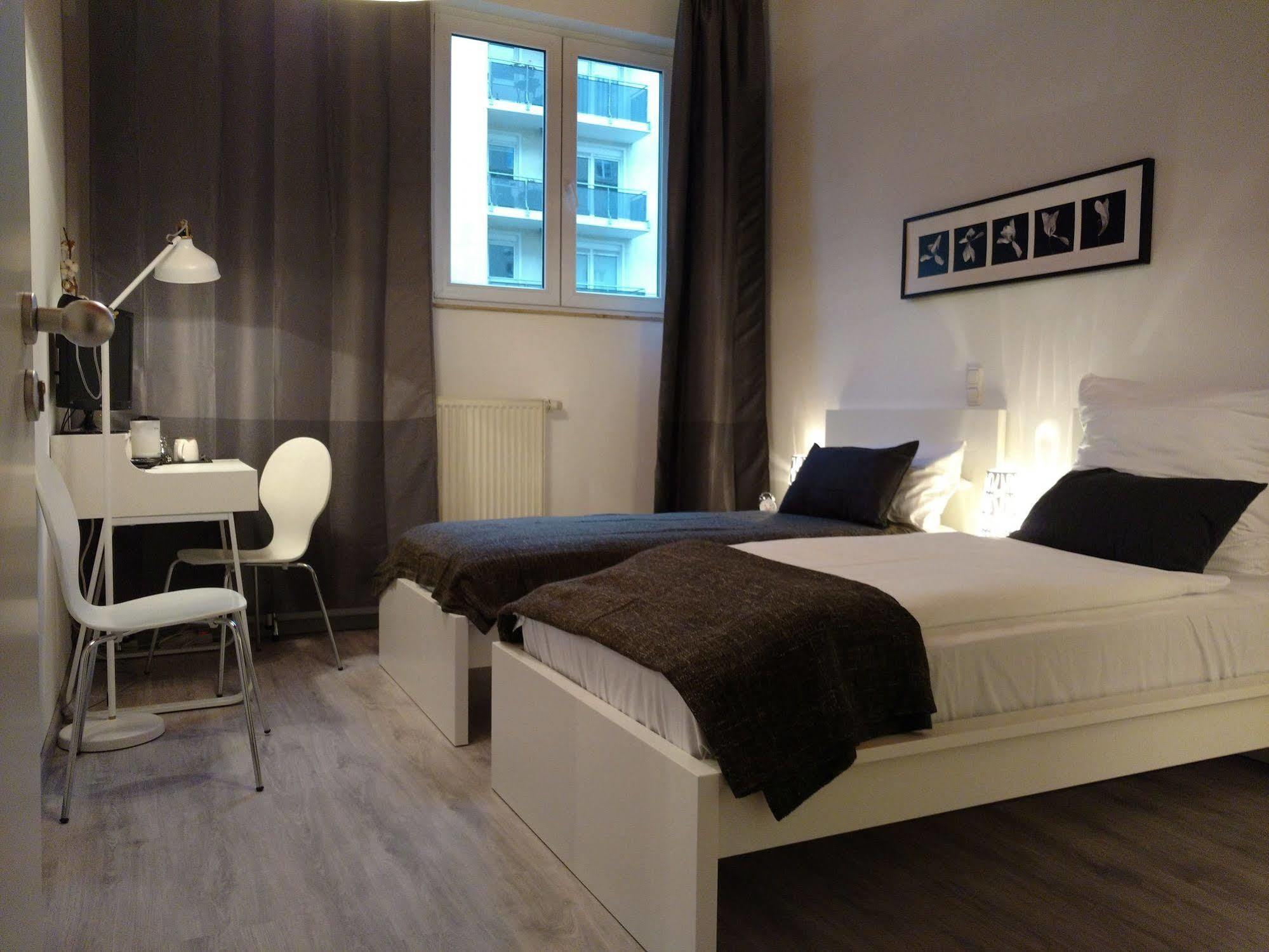 Midi Inn Parkhotel Mitte Berlin Exterior photo